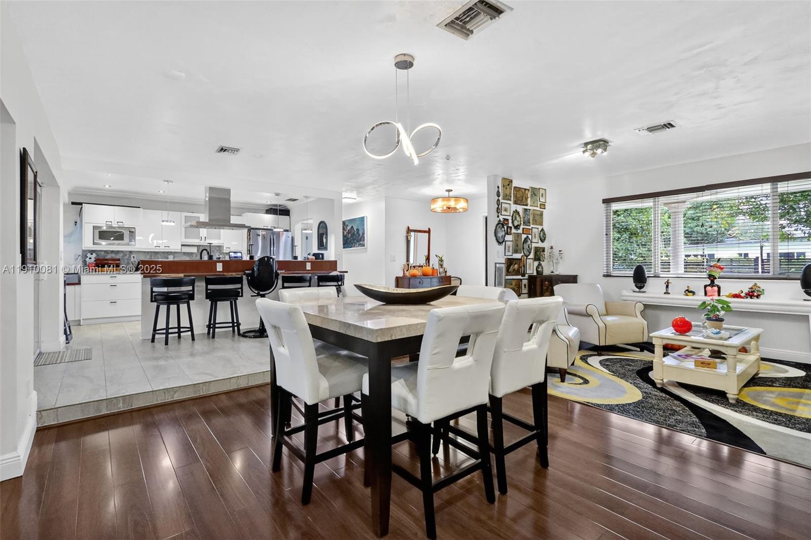 HIGHLAND OAKS - Residential