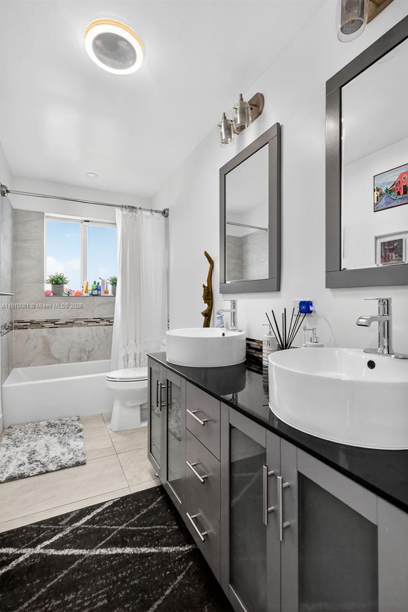 HIGHLAND OAKS - Residential