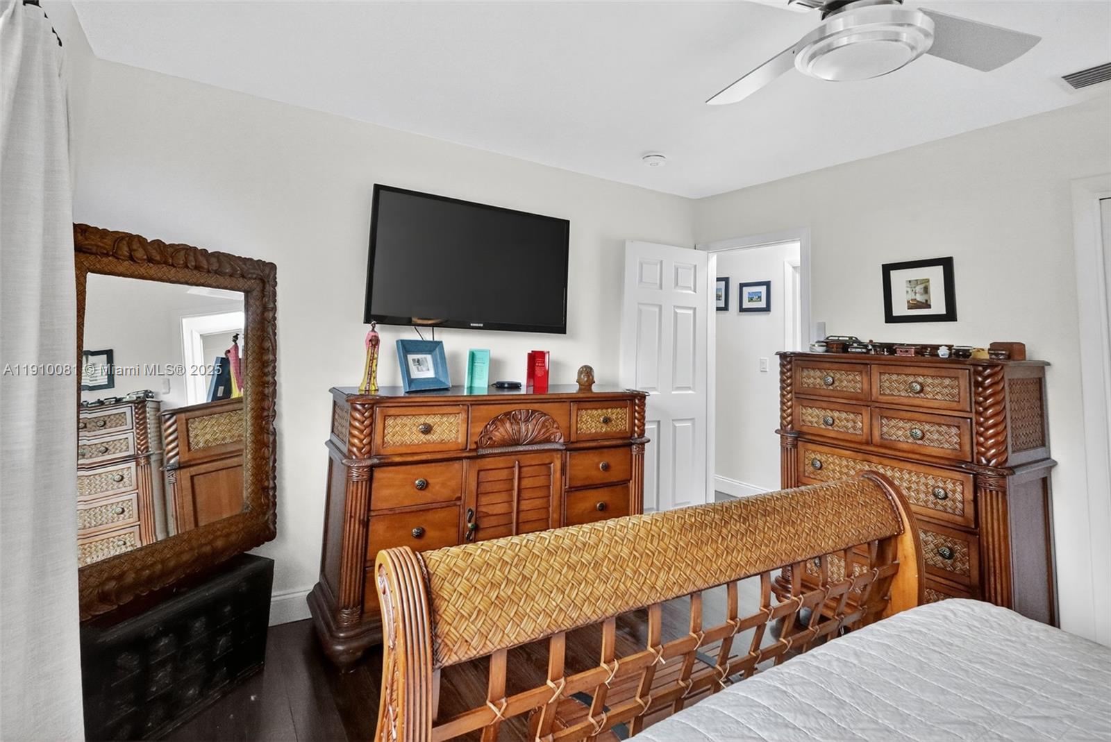 HIGHLAND OAKS - Residential