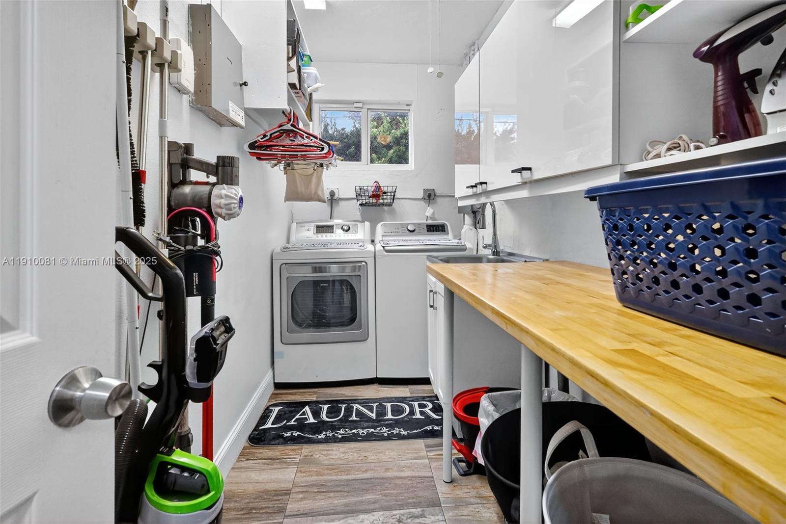 HIGHLAND OAKS - Residential