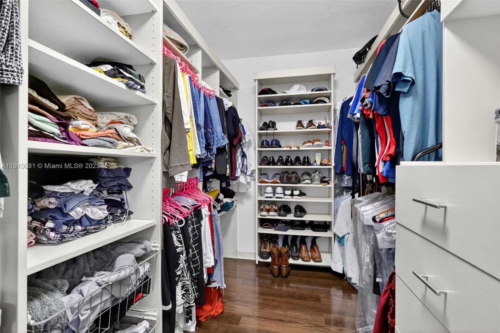 HIGHLAND OAKS - Residential