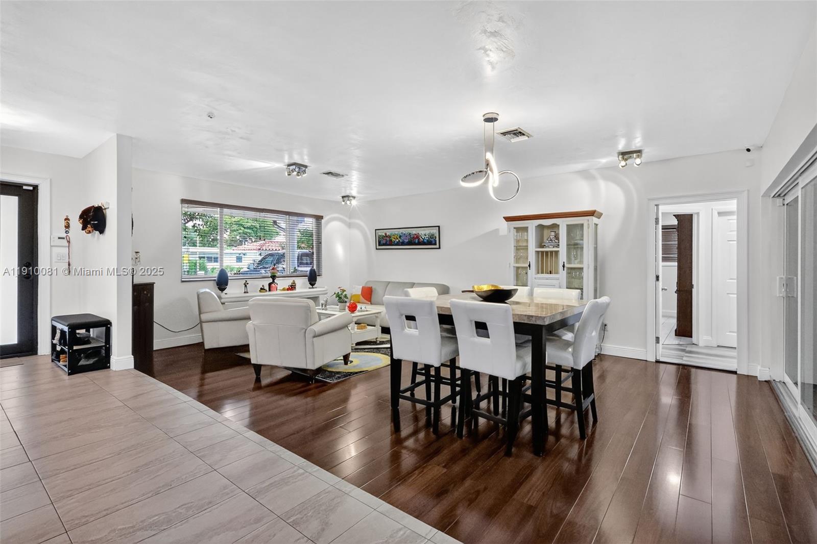 HIGHLAND OAKS - Residential