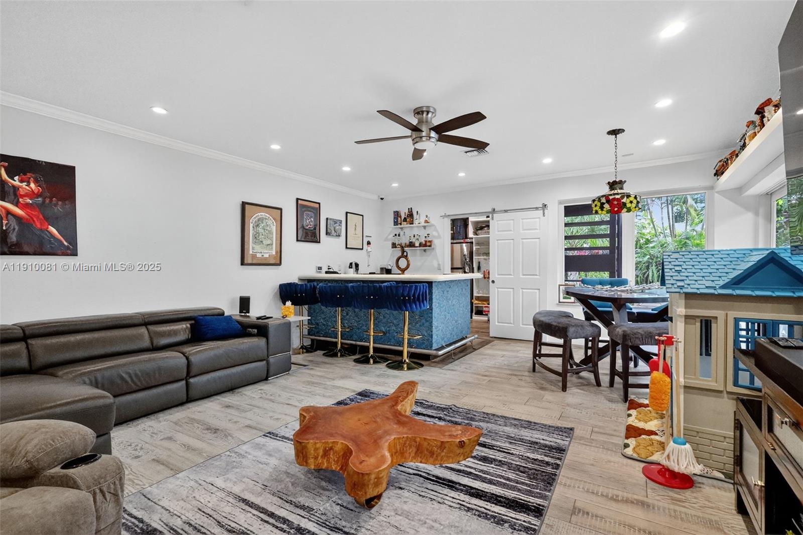 HIGHLAND OAKS - Residential