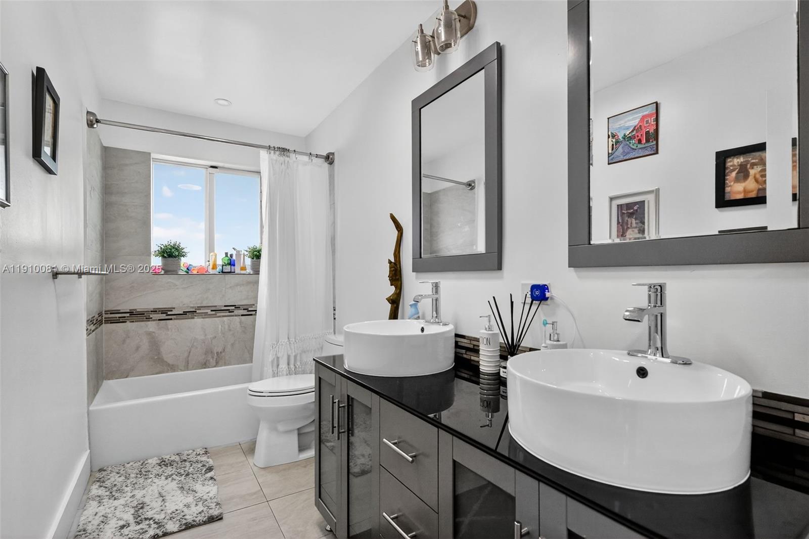 HIGHLAND OAKS - Residential