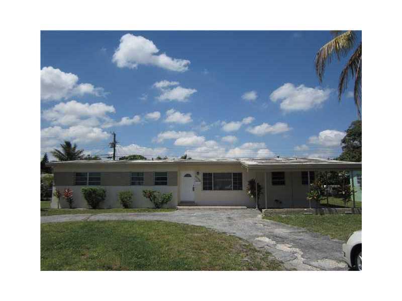 Cozy, Cute, clean and totally renovated single family home with convenient access to Ives Dairy & 95. Brand new stanless appliances, vaulted wood beam ceilngs and stunning porcelin flooring. Only first and security moves you in (security amount dependant on credit check). No HOA. Pets OK with non-refunable fee and approval.