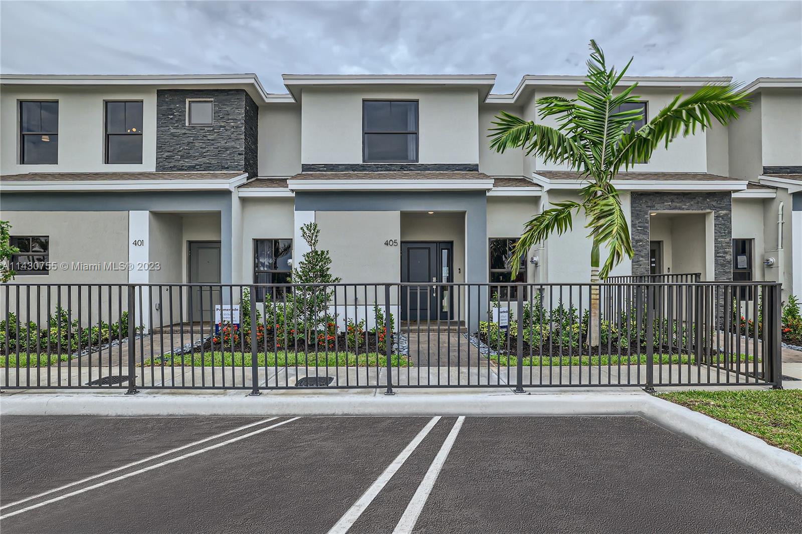 Sebastian Isles - Residential