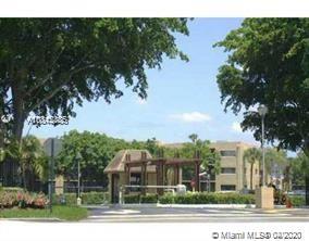 Great community offers this 1/1.5 unit on the 1st floor, corner unit, completely tiled, updated vanity area, walk-in closet, screened balcony with storage room, the community offers: 24 hr guard at the gate plus roving guard, 3 pools, 4 tennis courts brand new exercise room and clubhouse
