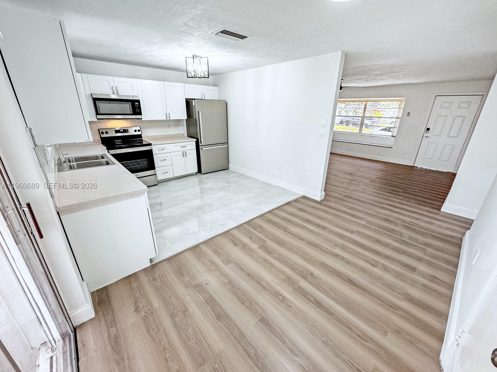 DRIFTWOOD ESTATES NO 2 - Residential