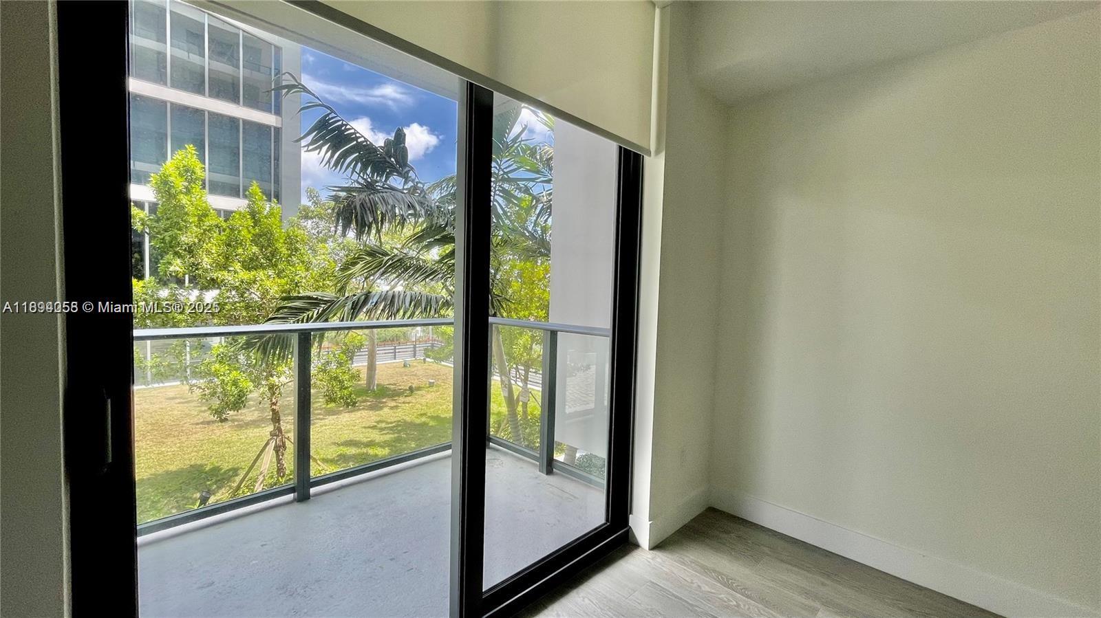 AVENTURA PARKSQUARE RESID - Residential Lease