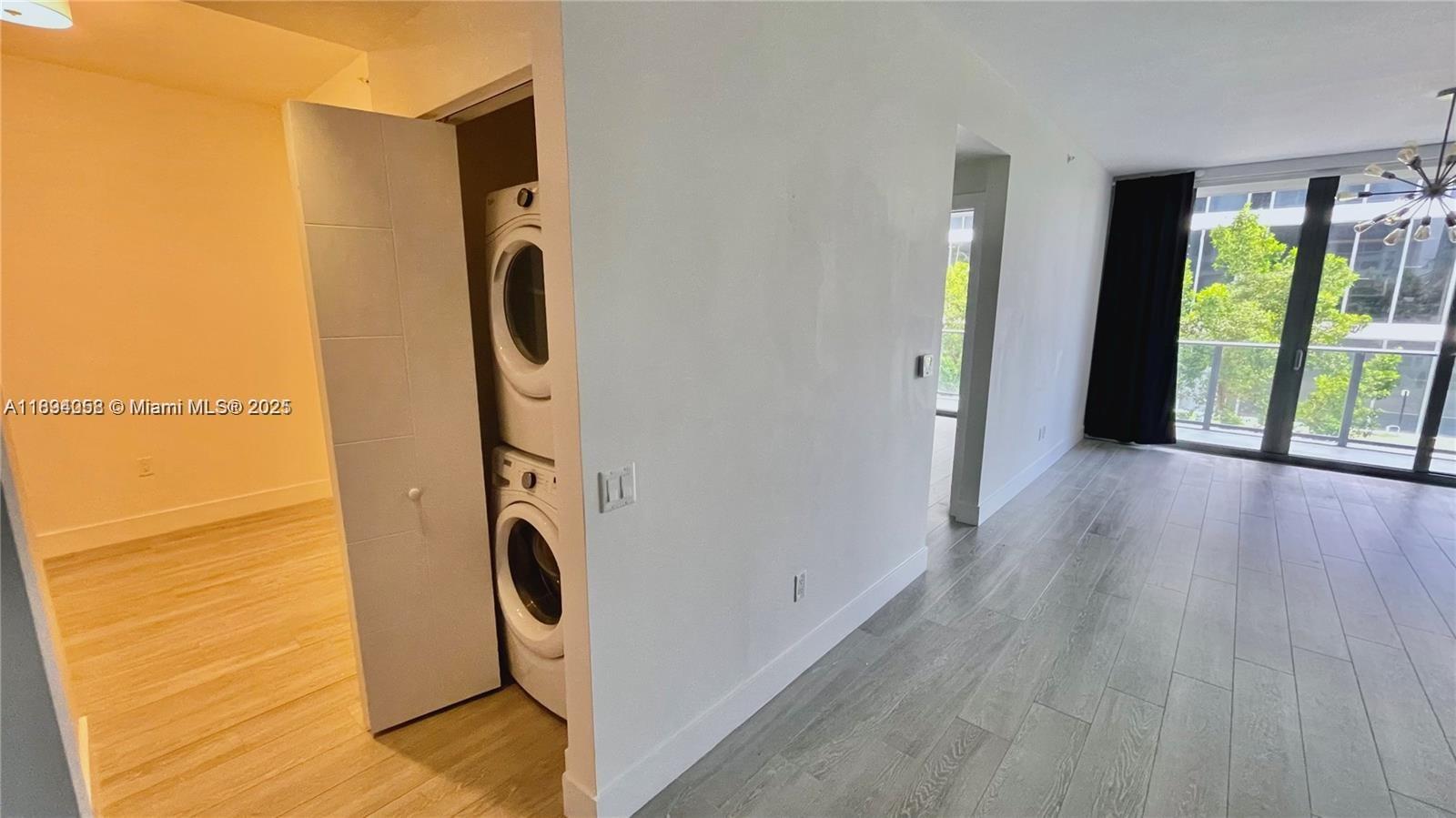 AVENTURA PARKSQUARE RESID - Residential Lease
