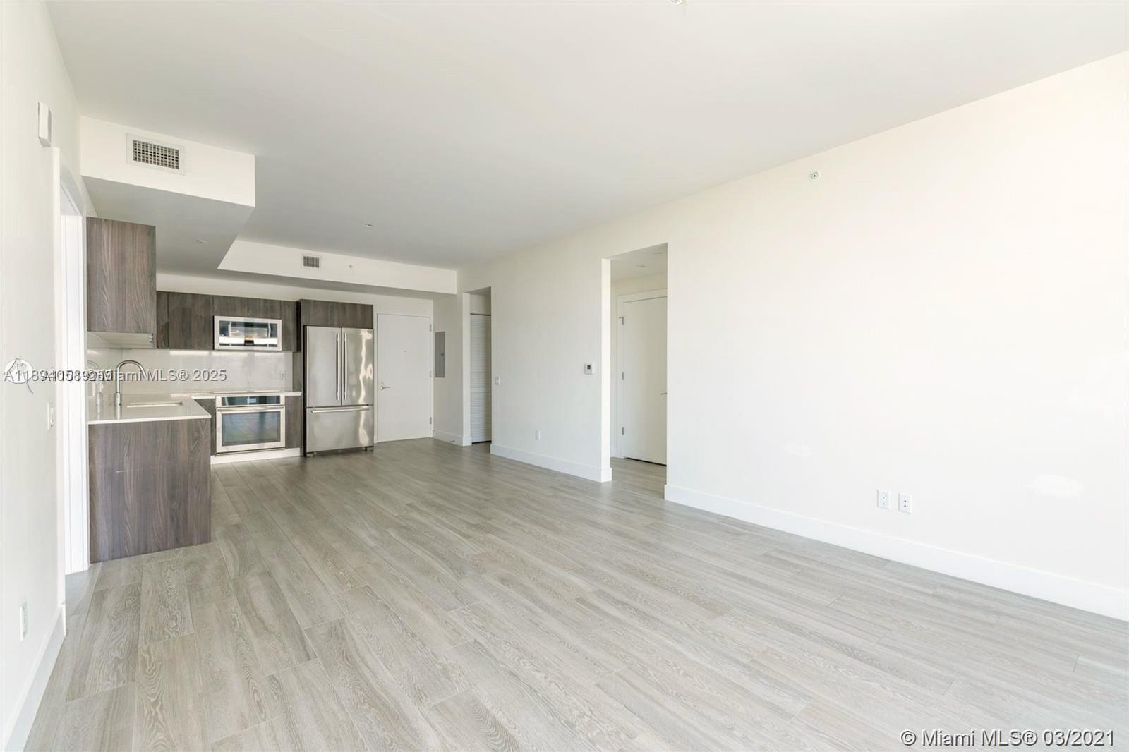 AVENTURA PARKSQUARE RESID - Residential Lease