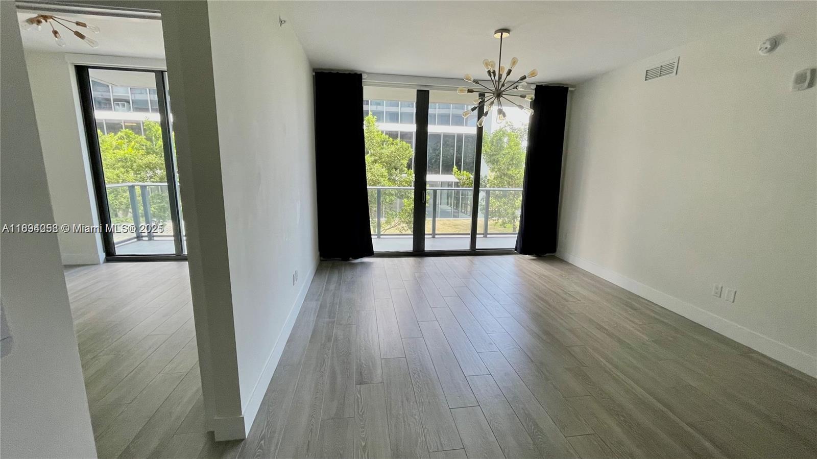 AVENTURA PARKSQUARE RESID - Residential Lease