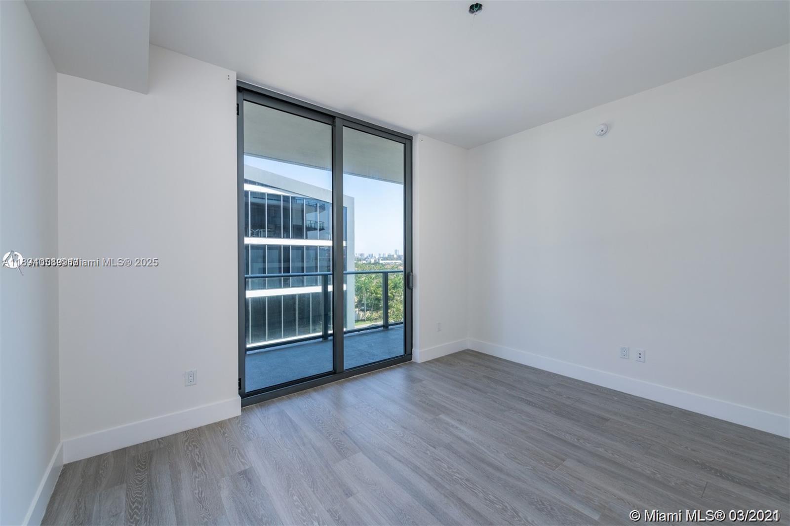 AVENTURA PARKSQUARE RESID - Residential Lease