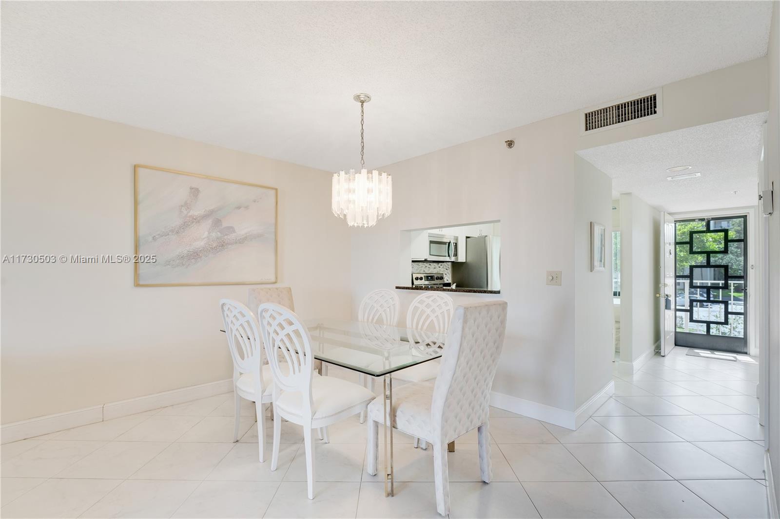 HUNTINGTON LAKES SEC FIVE - Residential