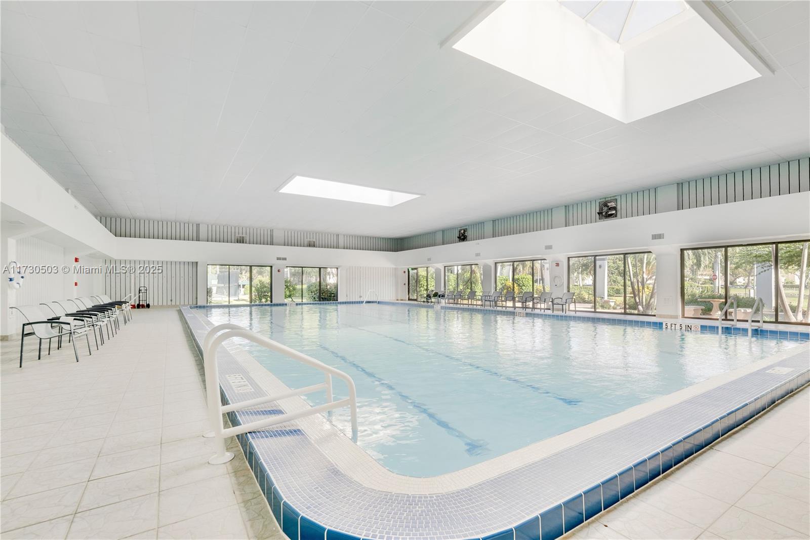 HUNTINGTON LAKES SEC FIVE - Residential