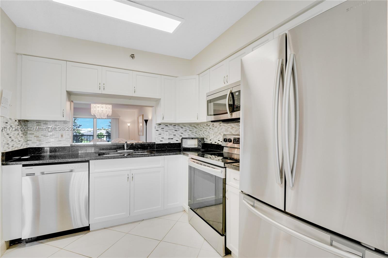 HUNTINGTON LAKES SEC FIVE - Residential