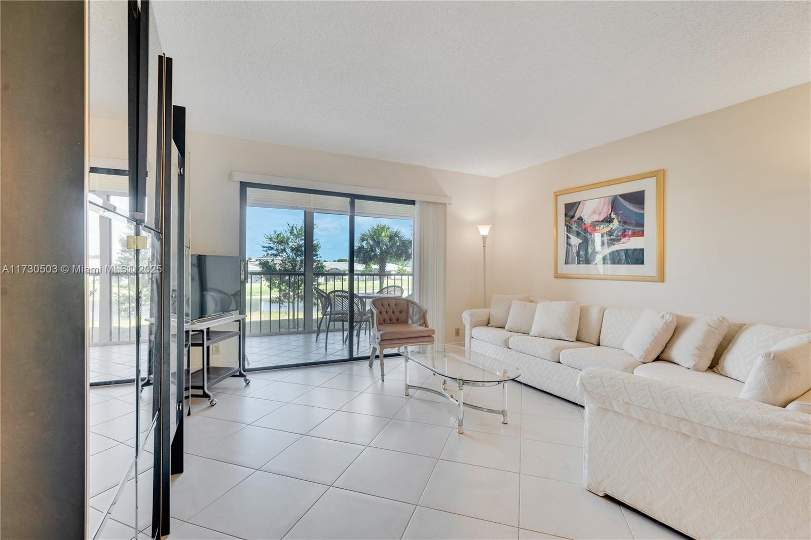 HUNTINGTON LAKES SEC FIVE - Residential