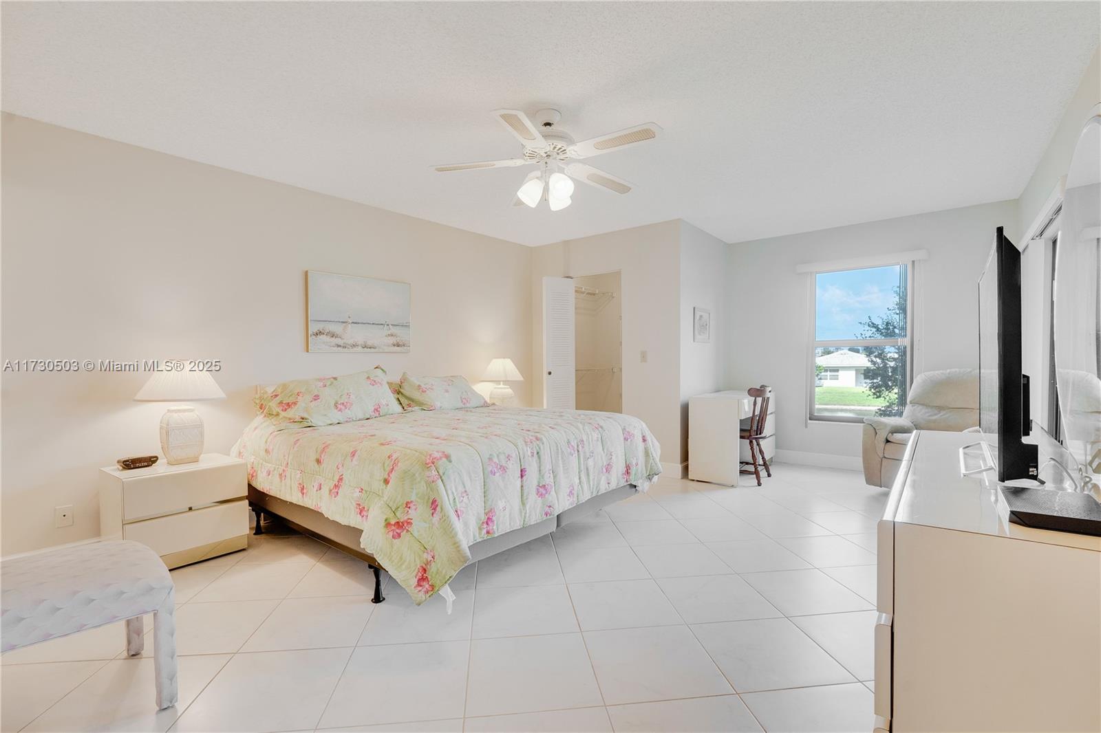 HUNTINGTON LAKES SEC FIVE - Residential