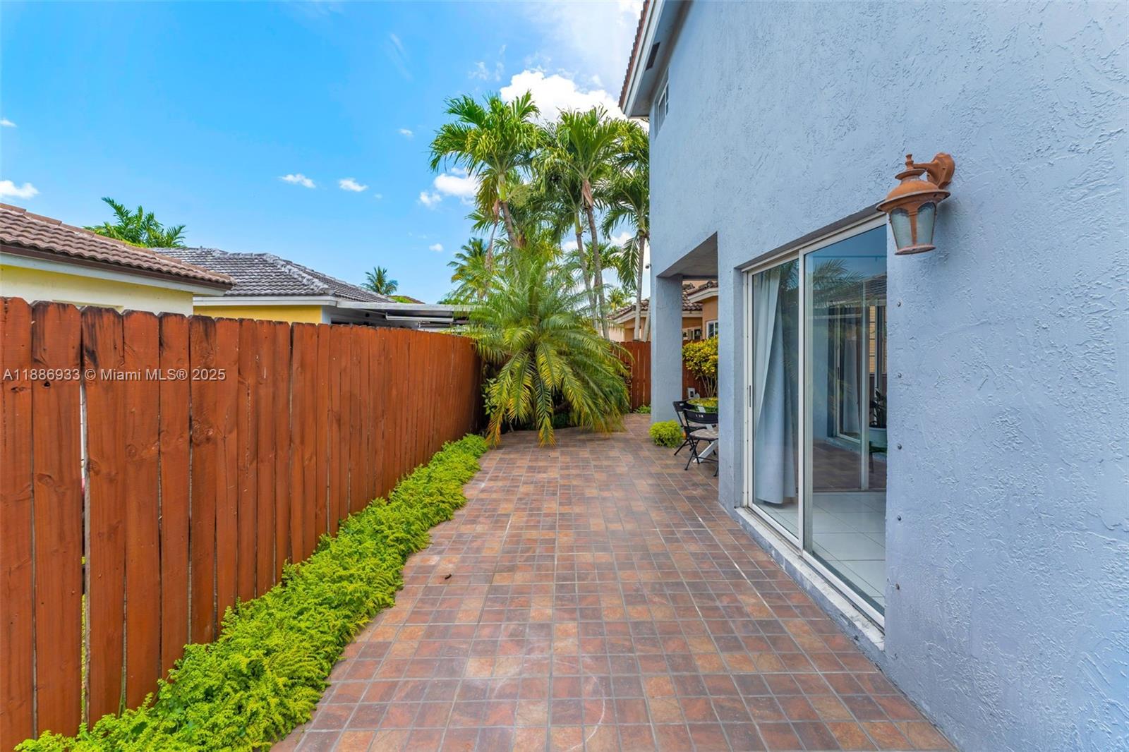 BRIGHTONS MEADOW LANDINGS - Residential