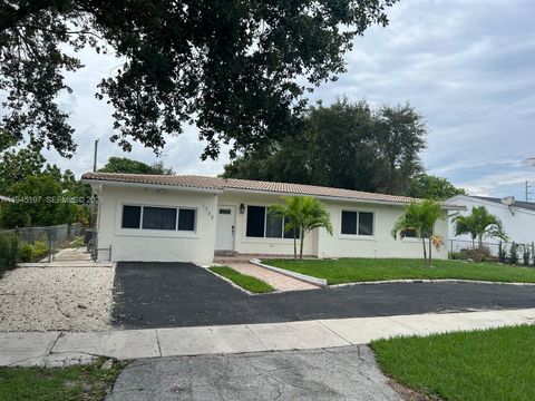 1735 NE 157th Ter North Miami Beach FL 33162