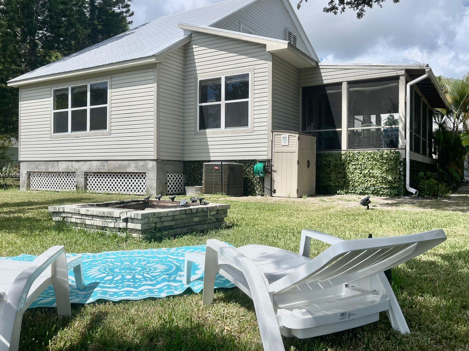 REGINA PALMS - Residential