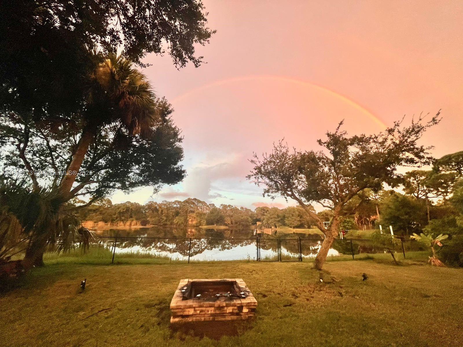 REGINA PALMS - Residential