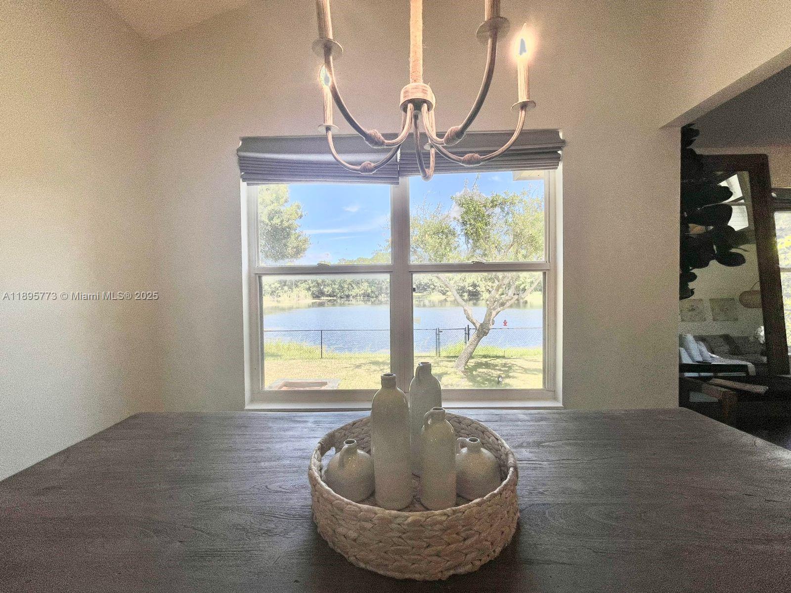 REGINA PALMS - Residential