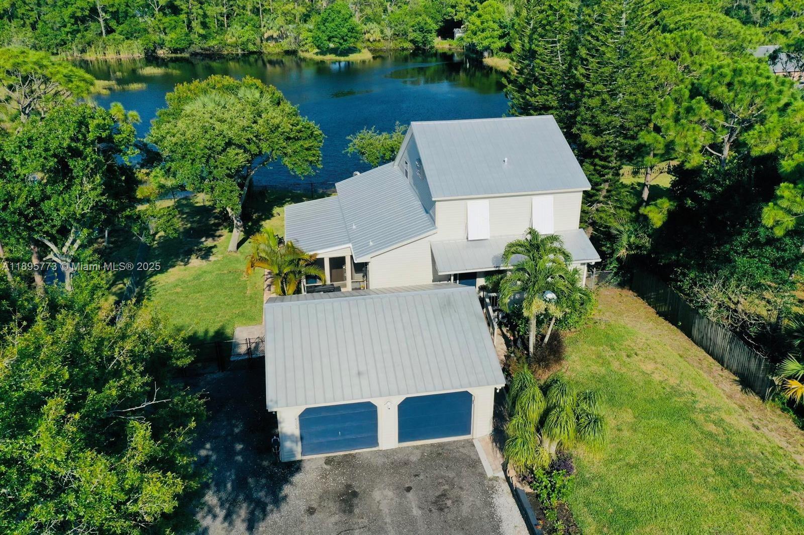 REGINA PALMS - Residential