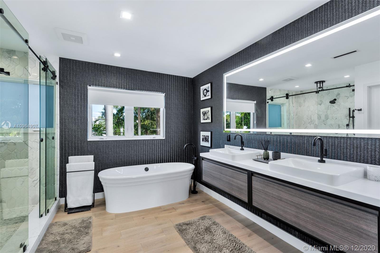 LA GORCE GOLF SUB - Residential