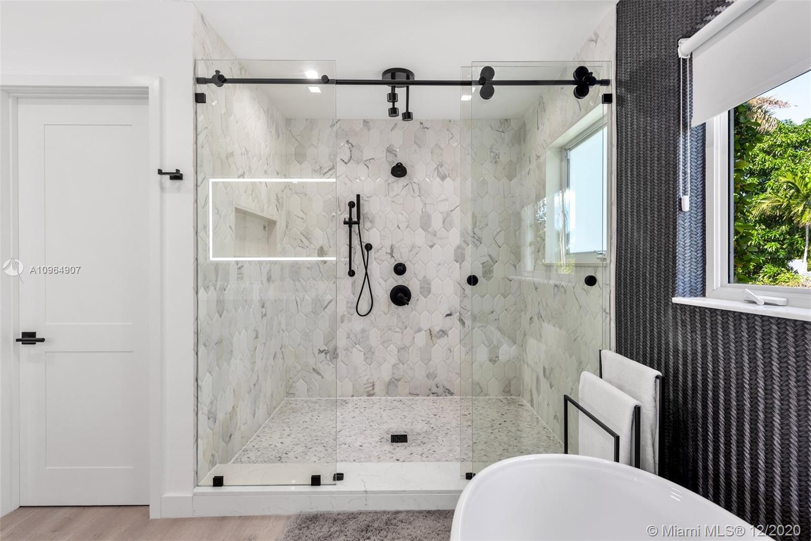 LA GORCE GOLF SUB - Residential