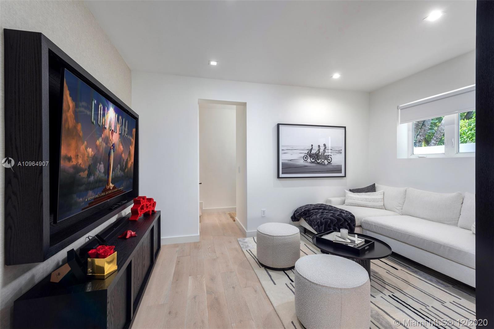 LA GORCE GOLF SUB - Residential