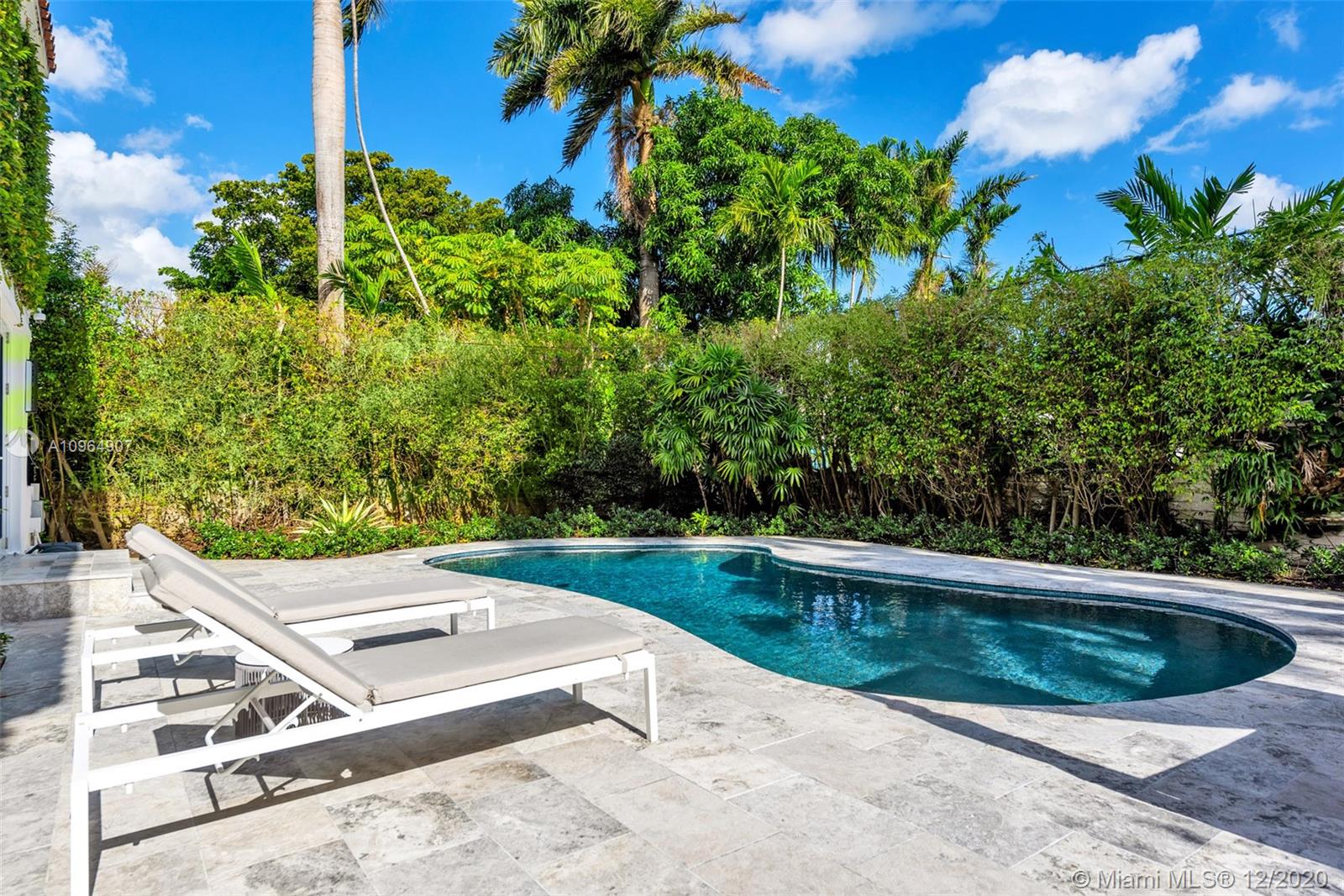 LA GORCE GOLF SUB - Residential