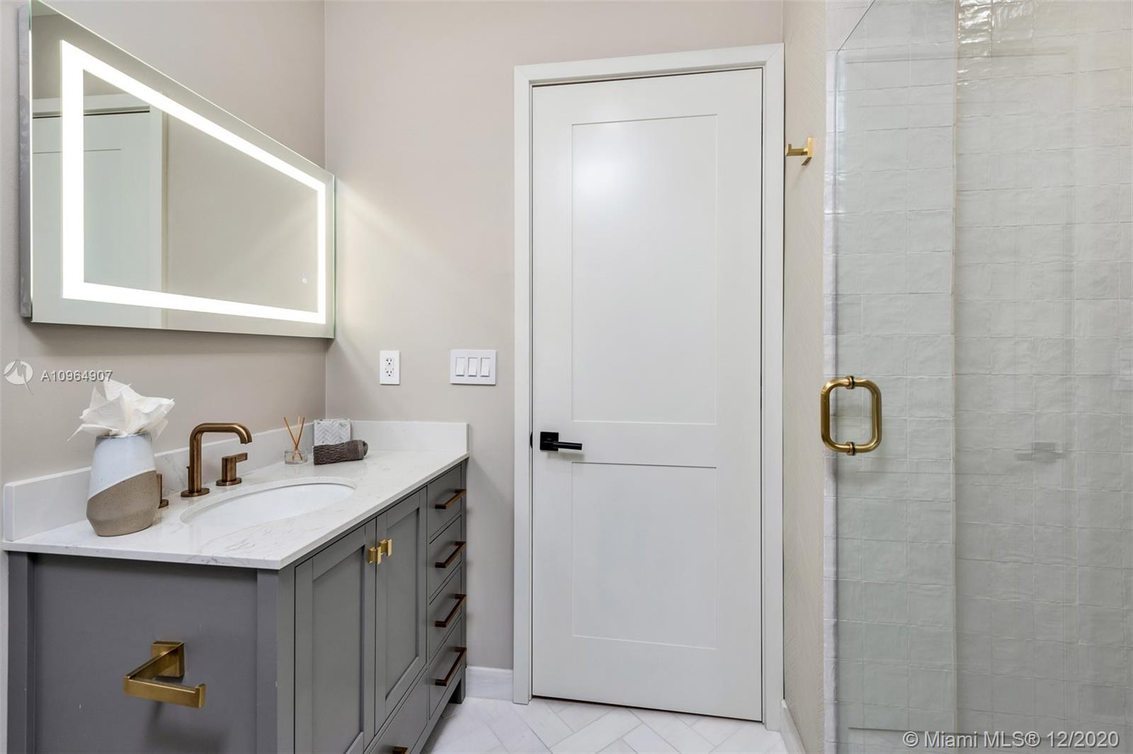 LA GORCE GOLF SUB - Residential