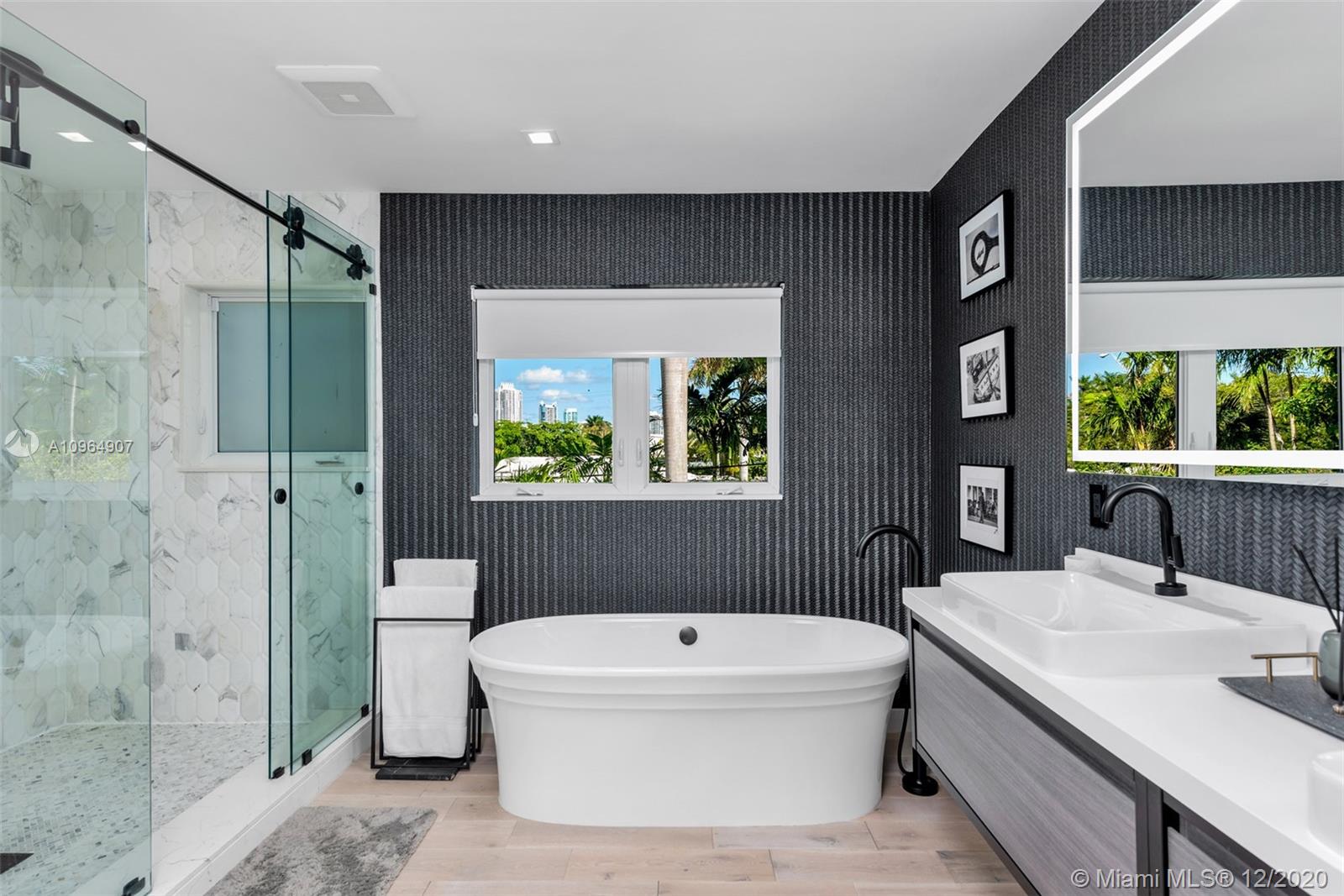 LA GORCE GOLF SUB - Residential