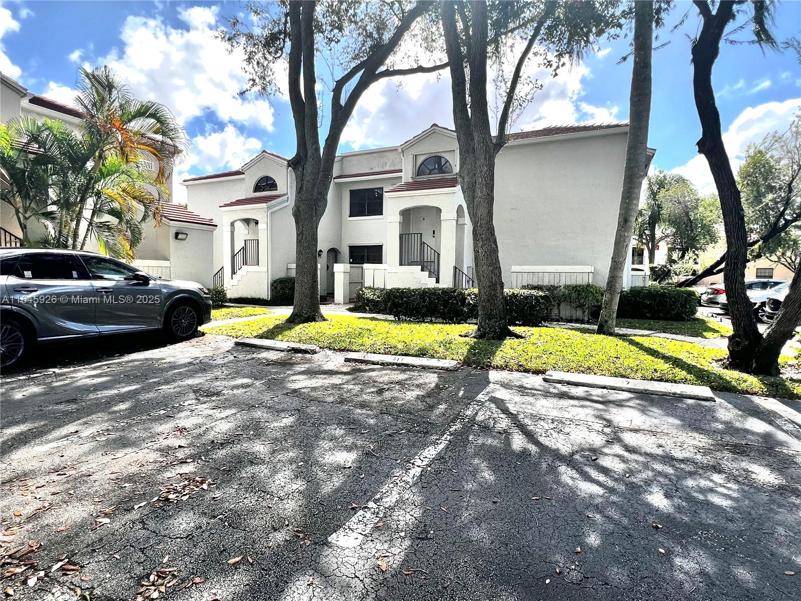 PIERPOINTE FIVE CONDO II - Residential