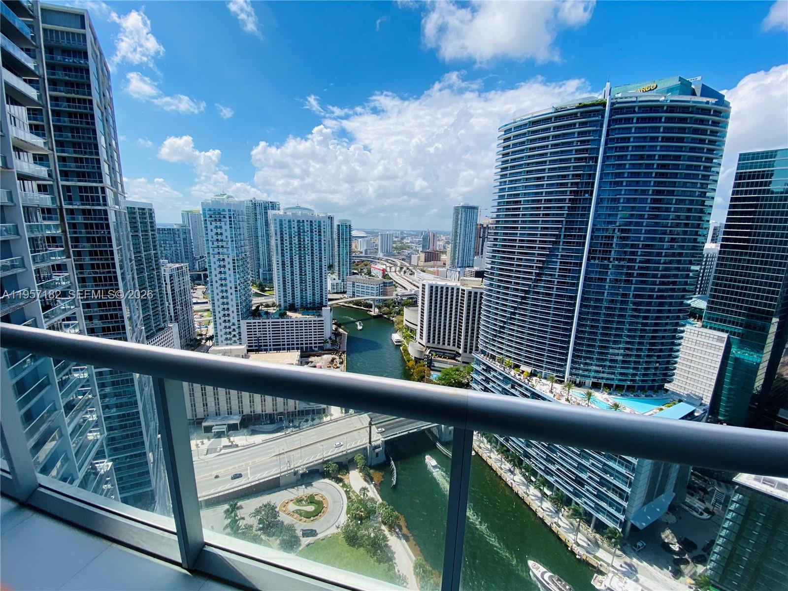 ICONBRICKELL CONDO NO 1 - Residential