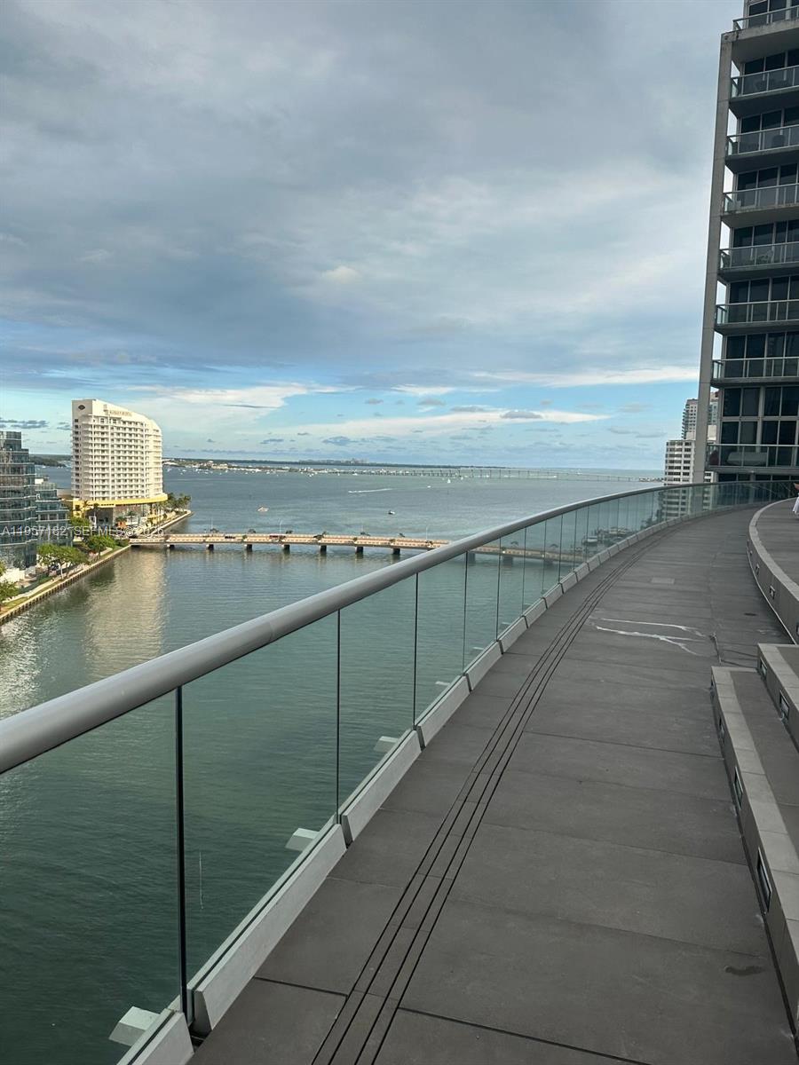 ICONBRICKELL CONDO NO 1 - Residential