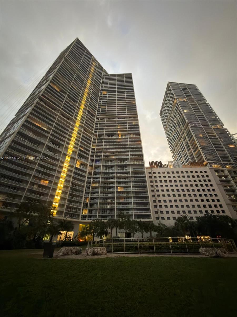 ICONBRICKELL CONDO NO 1 - Residential