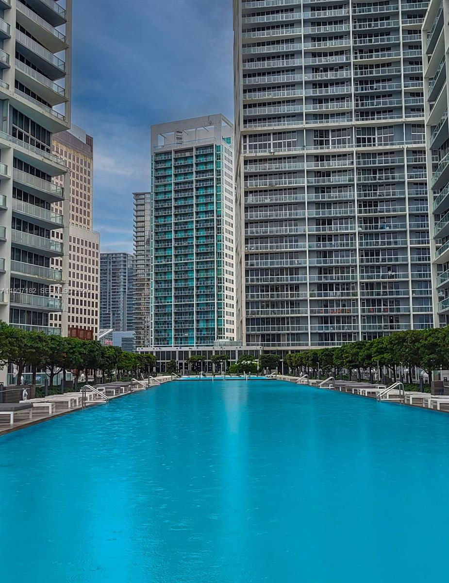 ICONBRICKELL CONDO NO 1 - Residential