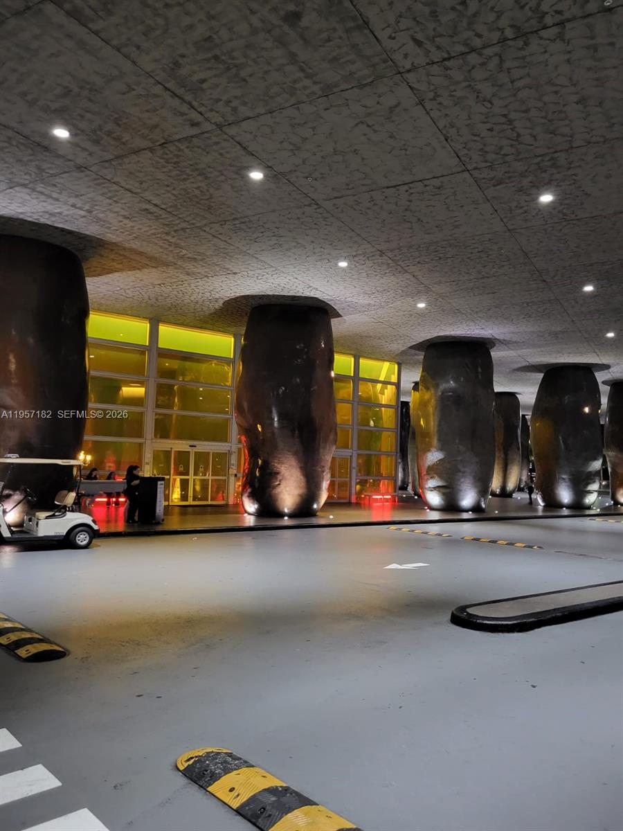 ICONBRICKELL CONDO NO 1 - Residential