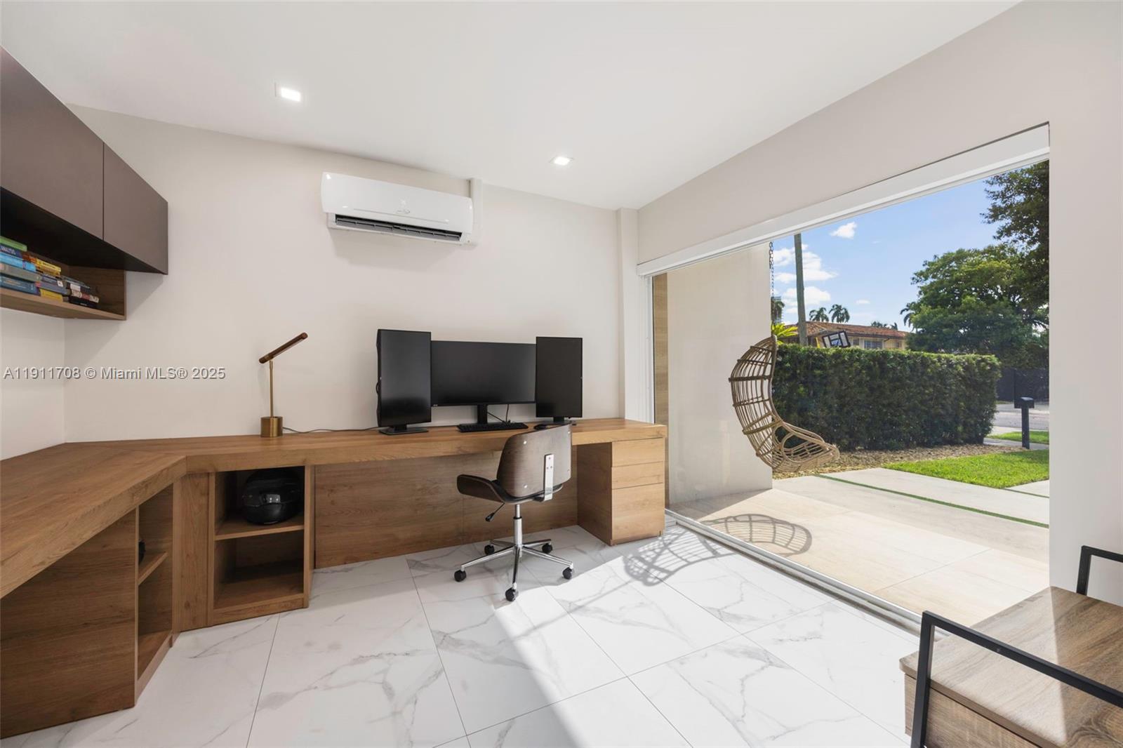 HOLLEMAN PARK - Residential