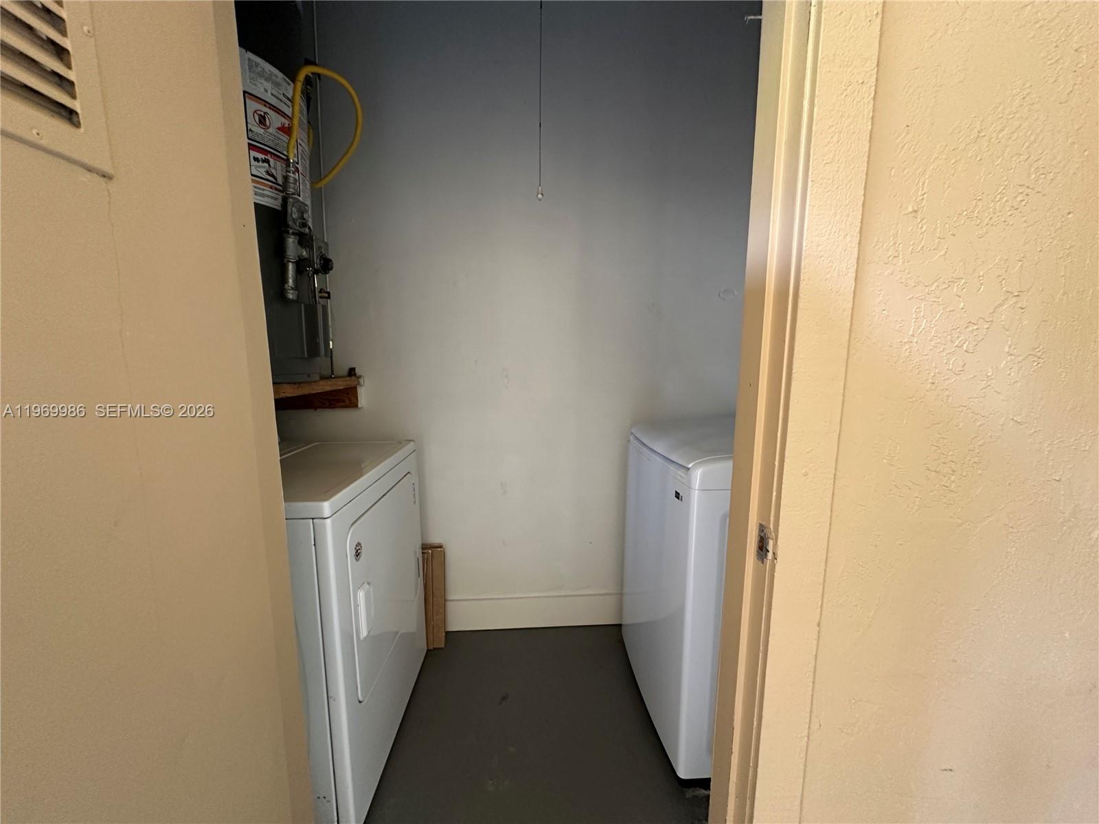 HAMMOCKS TRAILS CONDO - Residential