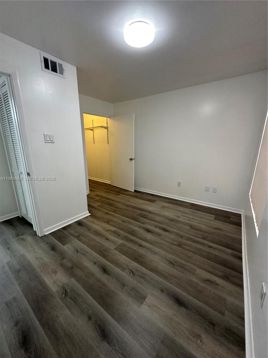 HAMMOCKS TRAILS CONDO - Residential