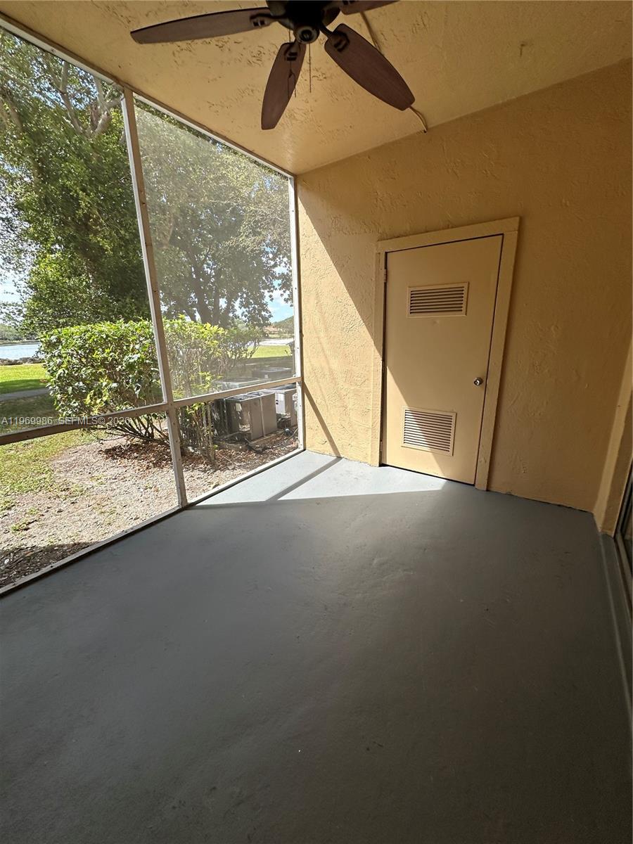 HAMMOCKS TRAILS CONDO - Residential