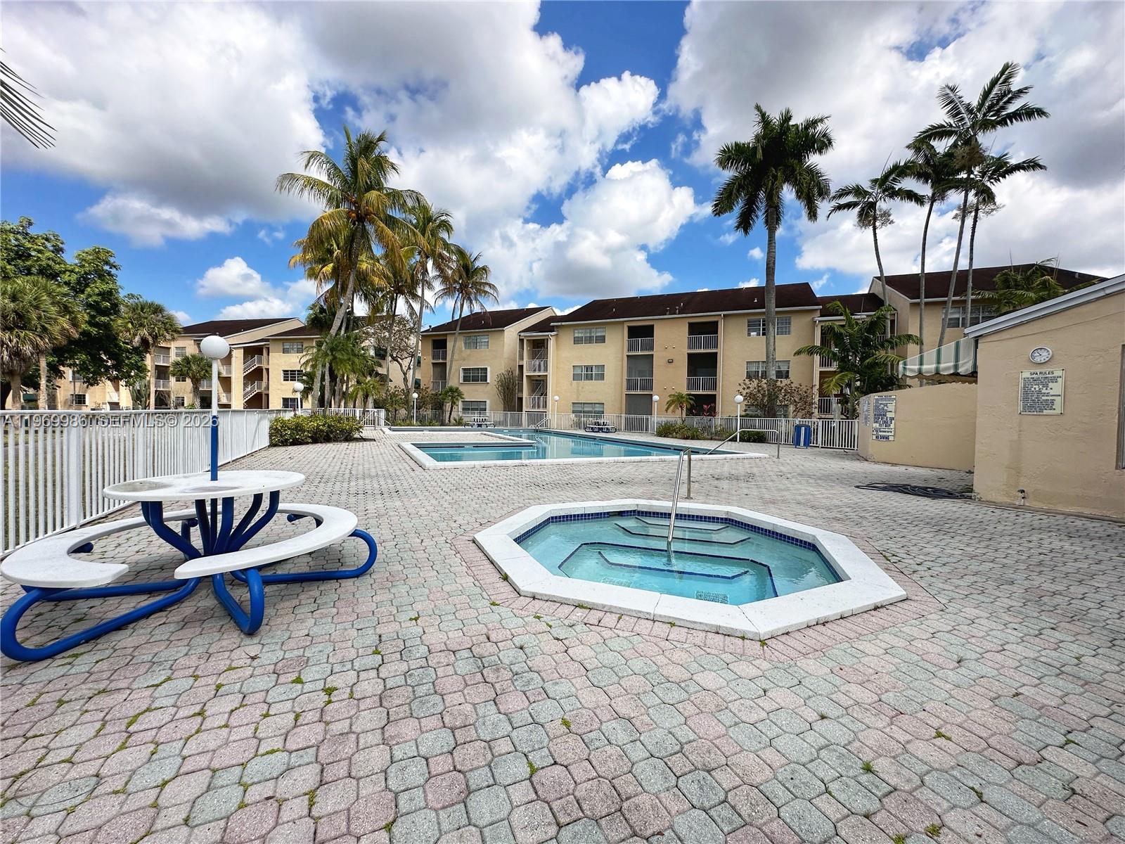 HAMMOCKS TRAILS CONDO - Residential