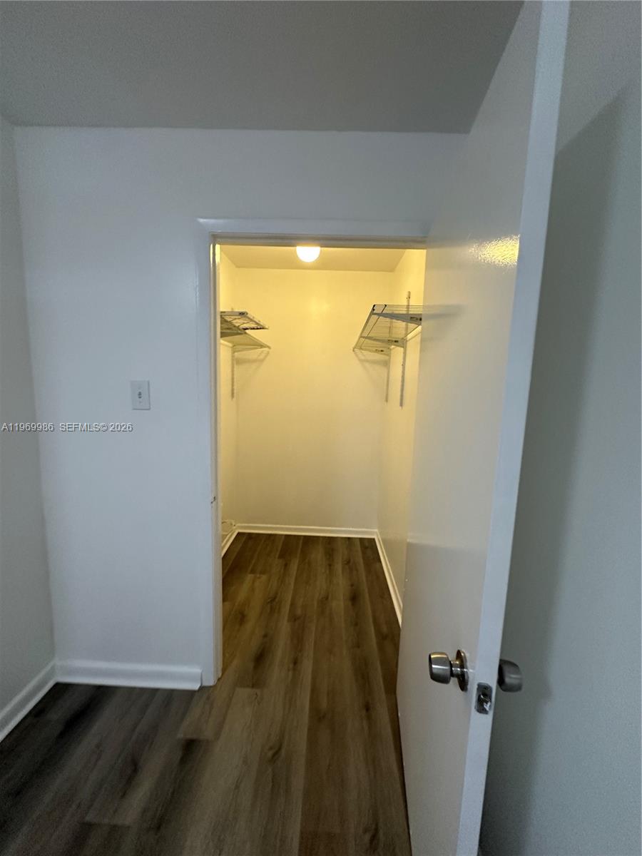 HAMMOCKS TRAILS CONDO - Residential