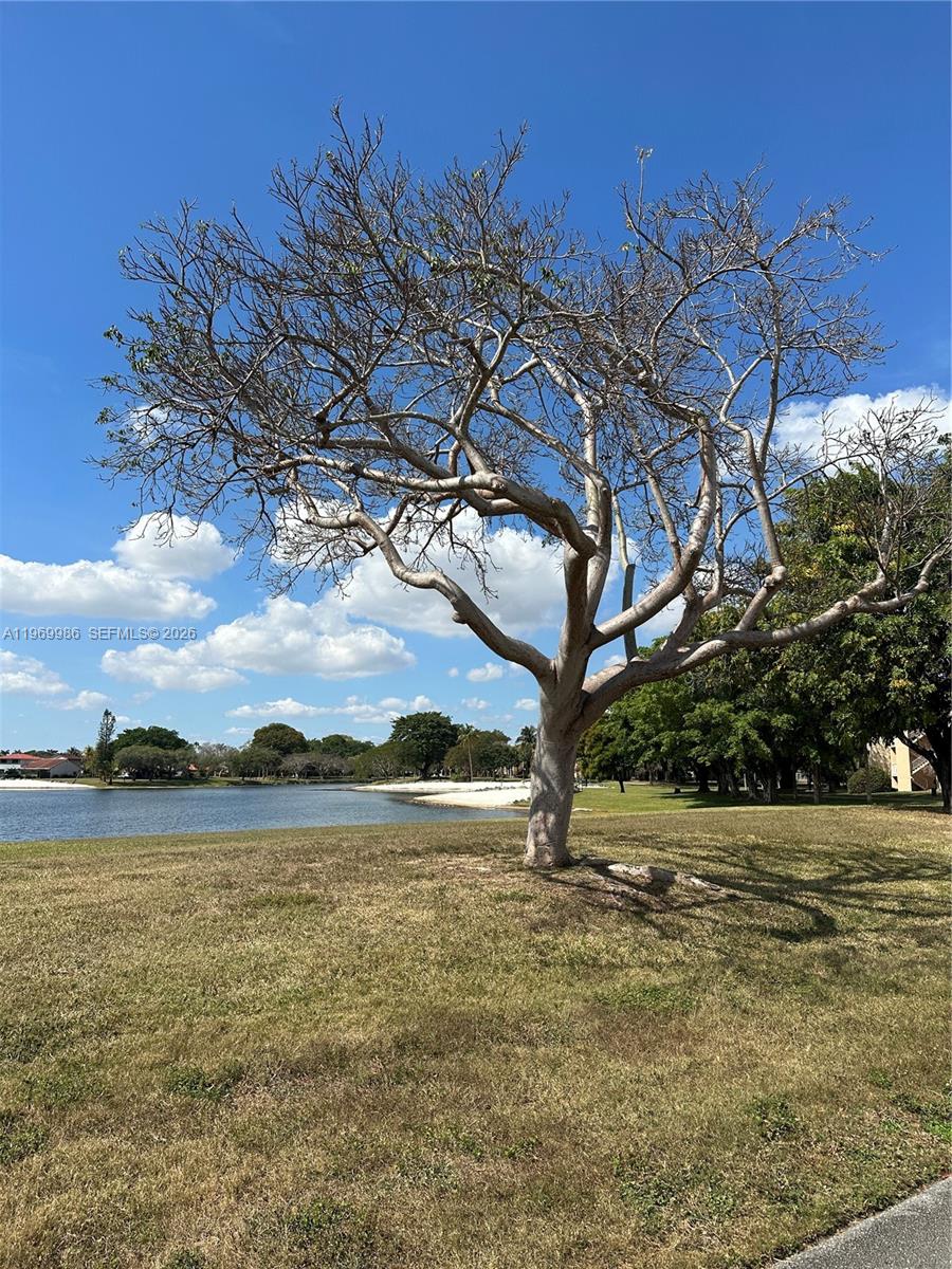 HAMMOCKS TRAILS CONDO - Residential