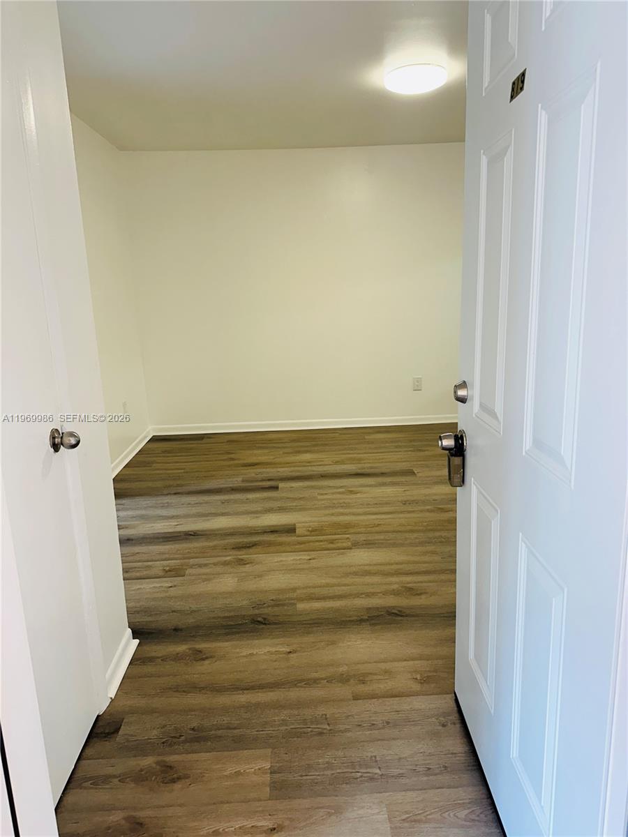 HAMMOCKS TRAILS CONDO - Residential