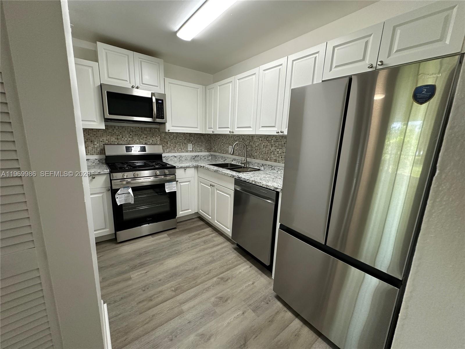 HAMMOCKS TRAILS CONDO - Residential