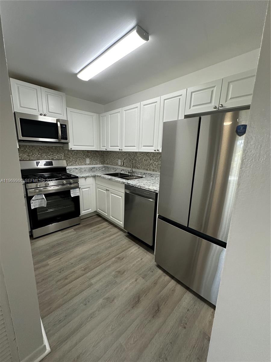 HAMMOCKS TRAILS CONDO - Residential